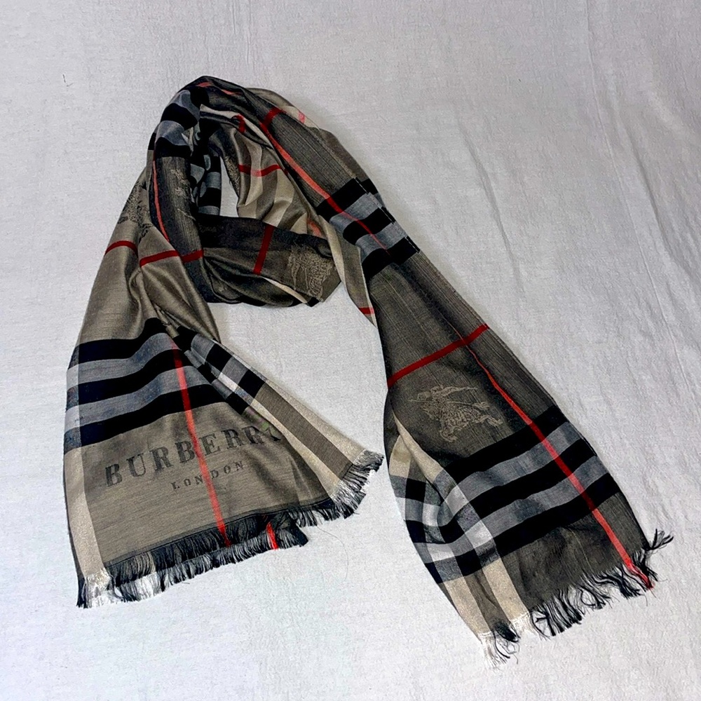Burberry scarf
